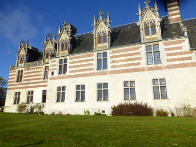Le château d'Etelan en Pays de Caux, petite merveille de gothique ...